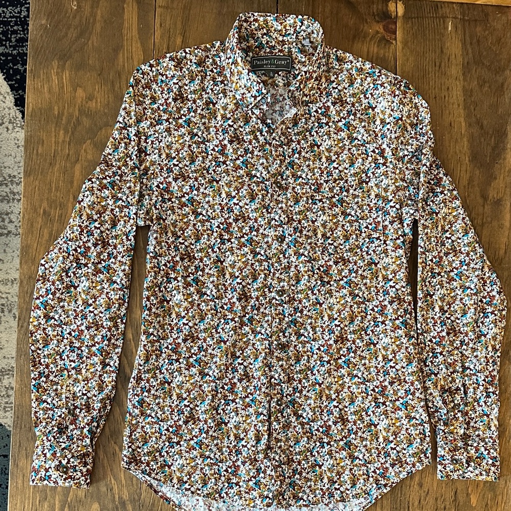 Paisley & Gray button up shirt